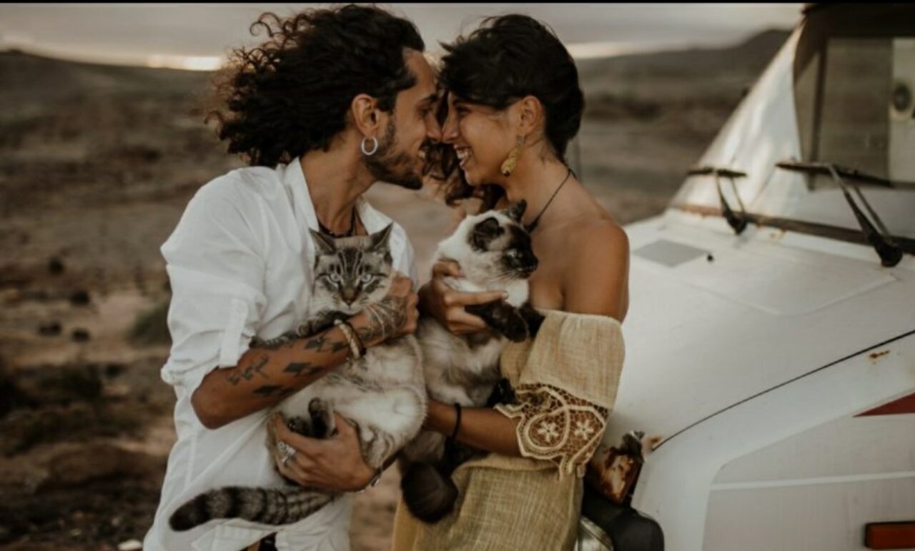 Hanno mollato tutto per andare a vivere in camper alle Canarie