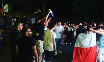 Finale degli Europei di calcio, caroselli sui viali e persone in strada ma nessuna particolare criticità