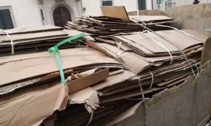 Trasporto irregolare di cartone, sequestrato furgone e carico