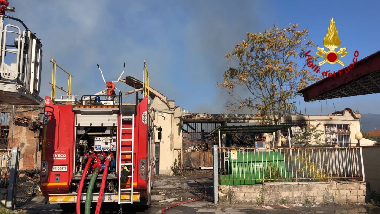 Incendio di Montemurlo, situazione sotto controllo