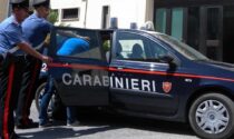 Carmignano: minaccia con un’arma due giovani per farsi dare le sigarette