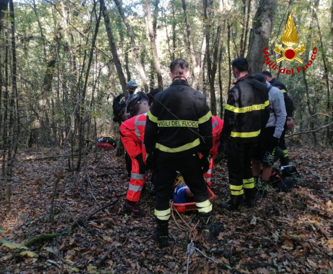 Soccorso un ciclista a Roveta: E’ caduto in una zona boschiva