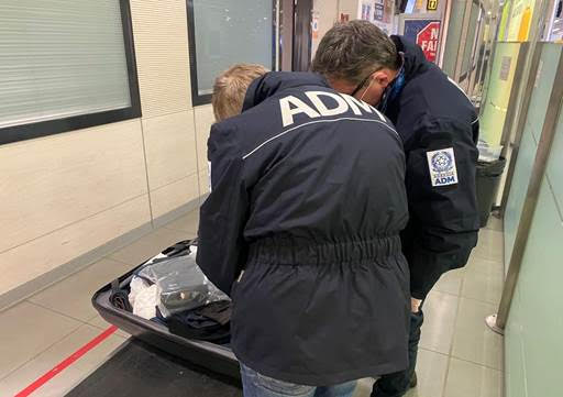 Passeggeri all’Aeroporto di Firenze: scoperti nell’anno 2021 circa 1,4 milioni di euro non dichiarati