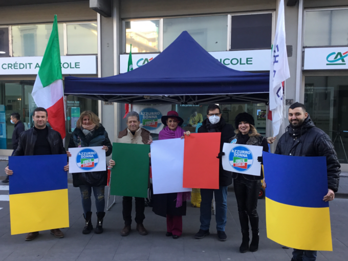 A Campi il Gazebo di Forza Italia per sostenere il popolo ucraino