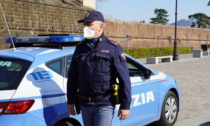 Spara pallini di plastica col fucile verso un amico in strada ma colpisce un passante: denunciato 40enne a Sesto Fiorentino