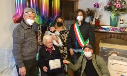 Una nuova centenaria a Lastra a Signa. Gli auguri del sindaco Bagni ad Evelina Pucci