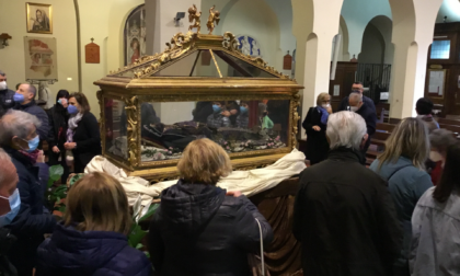 Scoperta l’urna con le spoglie della Beata Giovanna, domani torna la festa