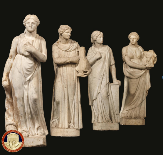 I Carabinieri recuperano quattro statue in marmo del XVII secolo rubate nel 1986