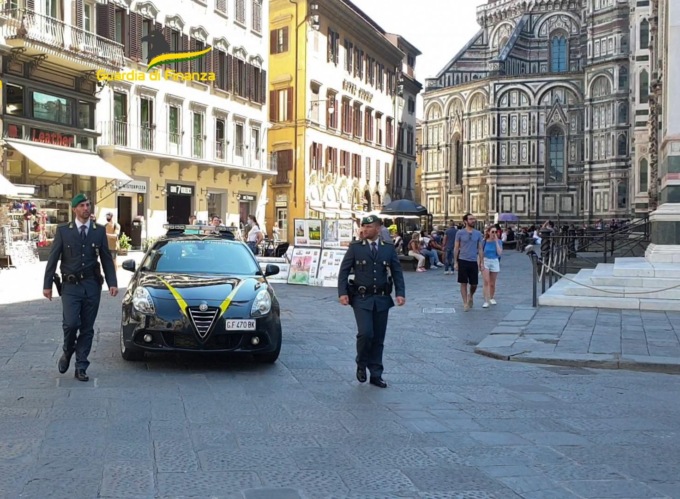 Azienda fiorentina aveva preso contributo covid per riconversione industriale: guardia di finanza sequestra più di 180mila euro