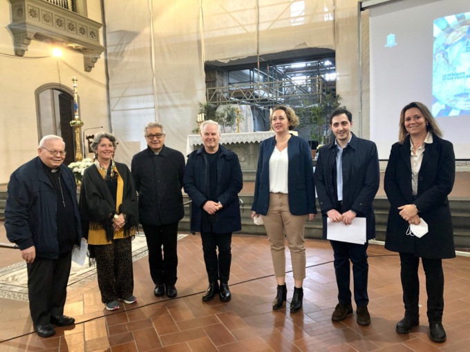 L’«occhio» della chiesa di San Francesco a Prato non è di scuola robbiana ma è opera di Donatello