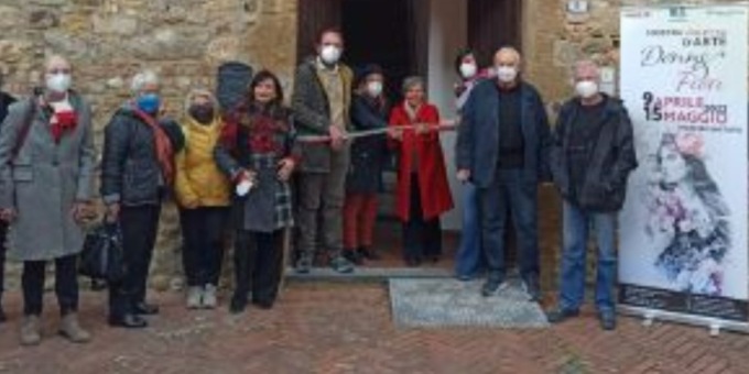 Operarte porta la sua arte a Barberino Val d’Elsa  Donne&Fiori nella mostra che arriva da Campi