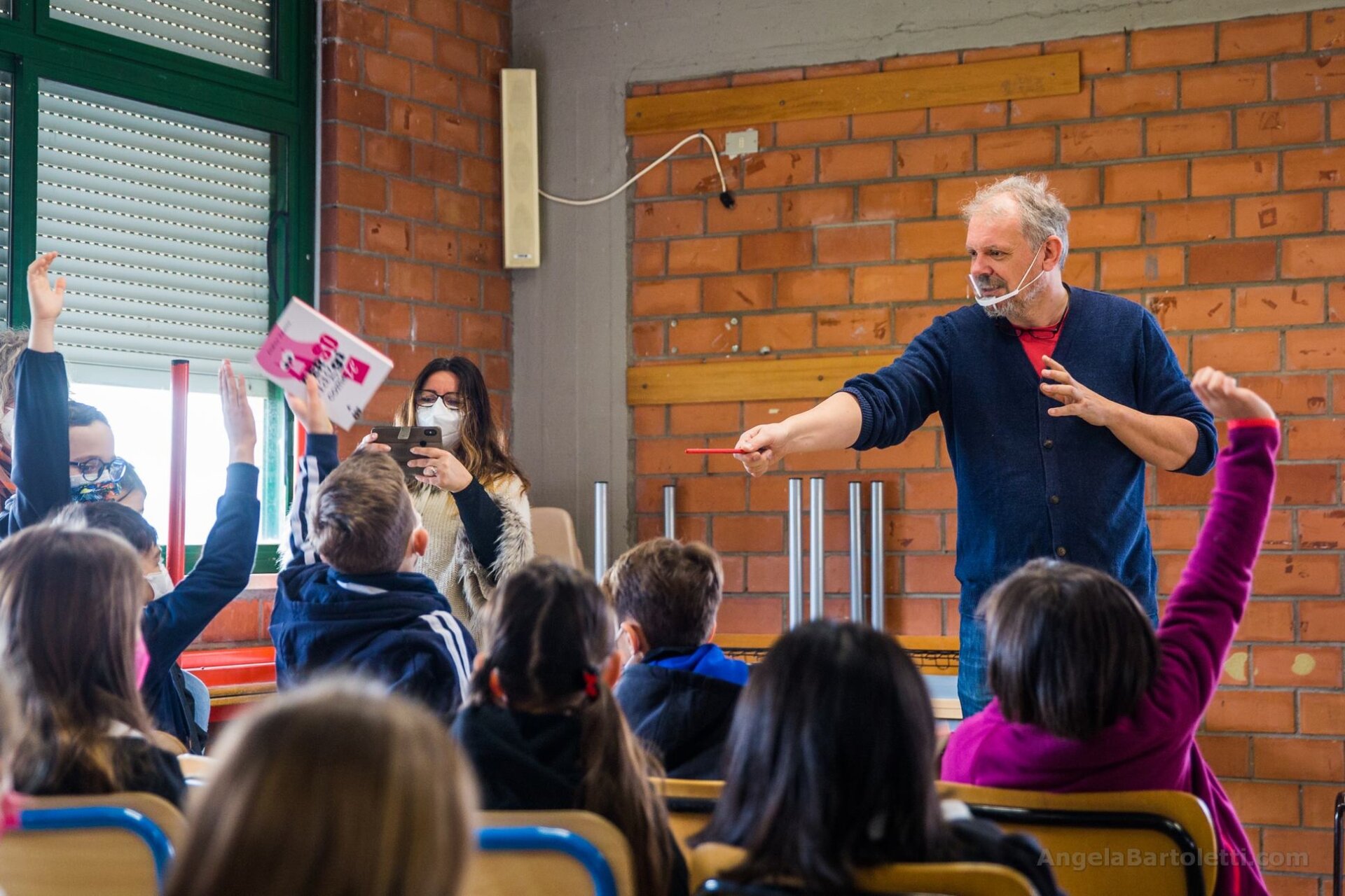 Lo scrittore Andrea Valente alle scuole Meoni - uPdl 2022