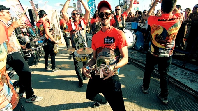 Maghi, illusionisti, manipolatori: ecco In/Canti e Banchi