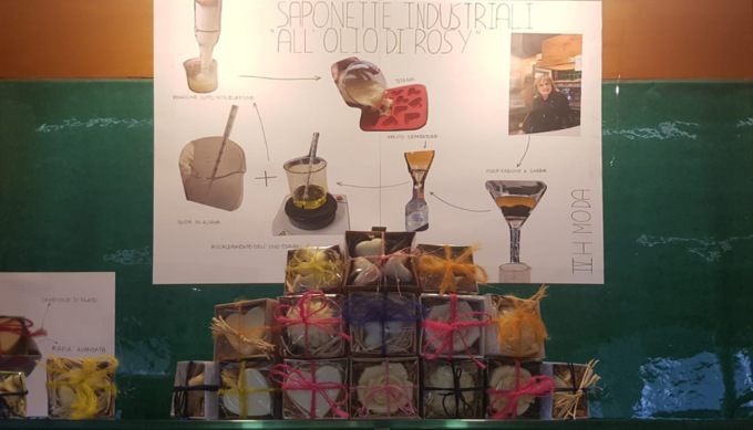 “Olio di Rosy”, il sapone ecologico ottenuto dall’olio esausto del bar dell’Istituto Russell-Newton