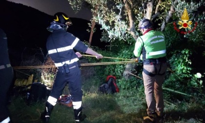 Vaiano, cade lungo la ciclabile: 66enne soccorso dai vigili del fuoco