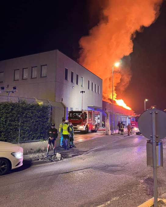 Incendio ditta Rindi, il controllo della Protezione civile
