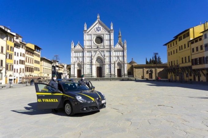 Frode su finanziamenti regionali ed europei a imprese: impresa di pasticceria nei guai
