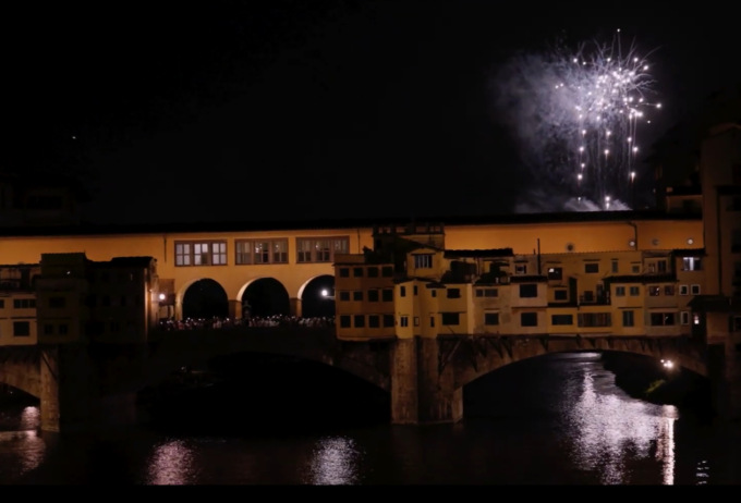 La grande bellezza dei “fochi di San Giovanni” – IL VIDEO