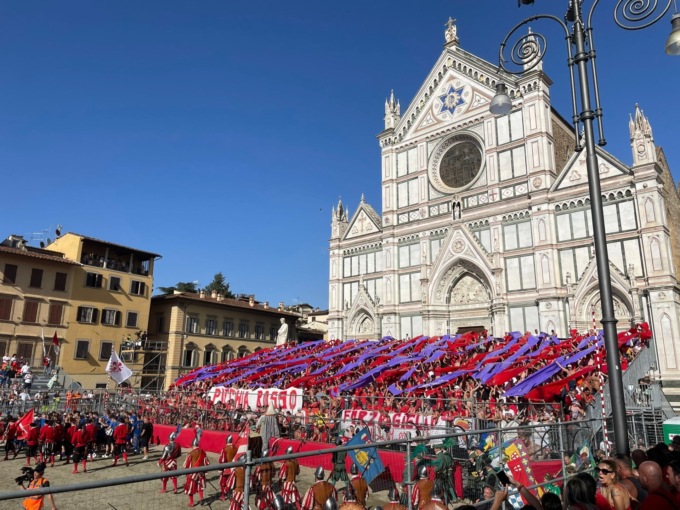 Calcio storico fiorentino, semifinali Bianchi-Azzurri e Rossi-Verdi