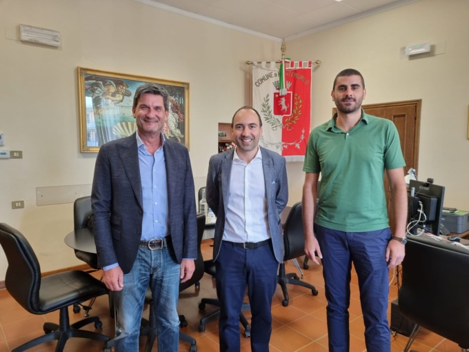 Riciclo e riuso nel tessile, il sindaco Calamai incontra i rappresentanti del consorzio Corertex