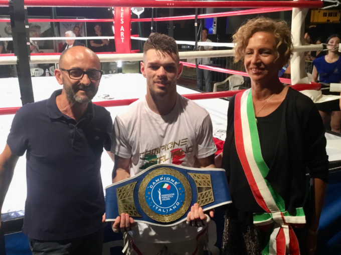 Notte magica a Lastra: Catalin Ionescu è il nuovo campione italiano Superpiuma