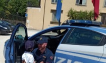 Rianimò un bambino precipitato da un palazzo a Sesto: il piccolo ha voluto incontrare il suo “eroe in divisa“