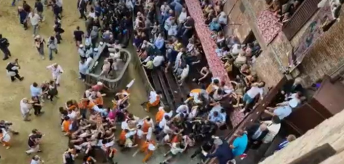 Palio dell’Assunta, trionfa la contrada del Leocorno