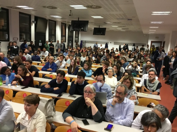 La sfida del volo: chiusi i seggi. Al Polo di Novoli centinaia di studenti in attesa dei risultati 