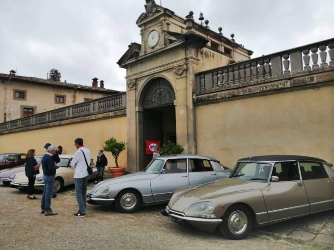 Le DEE a Villa Bellosguardo