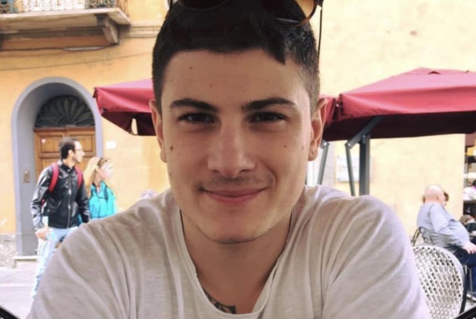 Tragico incidente stradale: muore a Calenzano Emanuele Novi, comunità in lutto