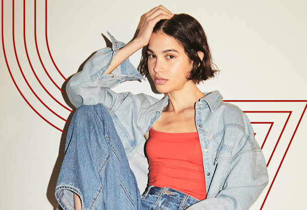 Jeans comodi e giacche in denim: l’autunno secondo Game7Athletics!