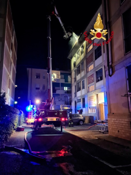 Incendio a Firenze: muore un anziano