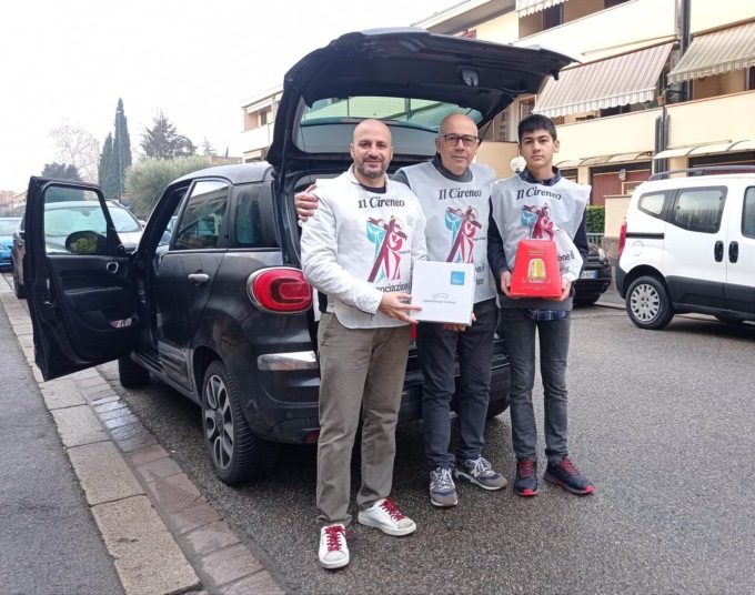 Un pasto caldo a domicilio per chi è in difficoltà: a Natale è tornata l’iniziativa de “Il Cireneo”