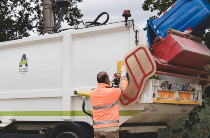 Scandicci: prosegue la trasformazione del sistema di raccolta rifiuti