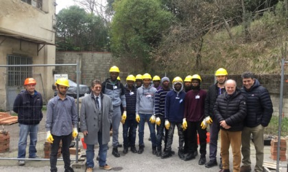 L’ex Villaggio scolastico artigiano riprende vita: iniziato il corso “Mura.res” con 13 richiedenti asilo