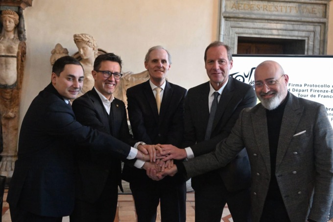 Tour de France 2024, all’ambasciata di Francia in Italia la firma del protocollo per la “Grande partenza Firenze Emilia-Romagna”