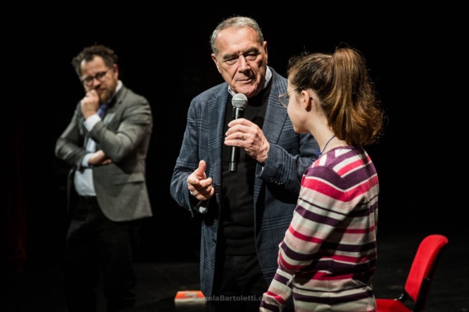 Pietro Grasso agli studenti pratesi: «Teniamo accesa la fiamma della legalità e il ricordo di Falcone»