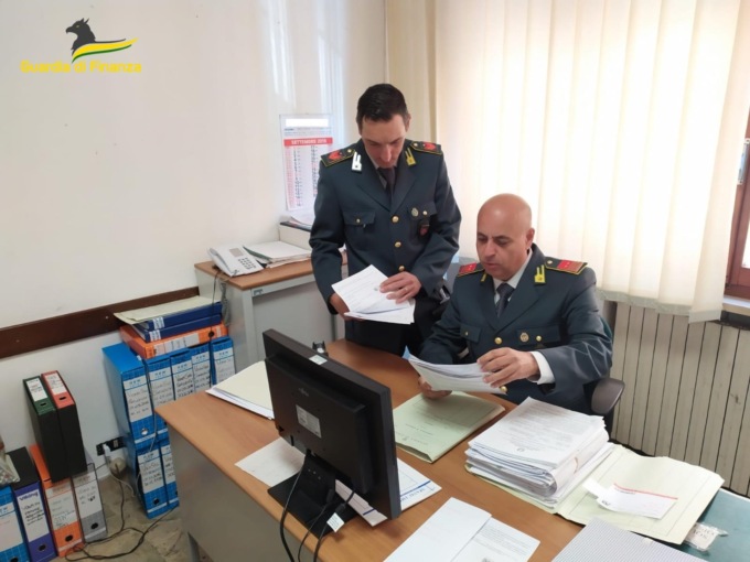 Rosignano, indagati sindaco e sei manager per smaltimento irregolare di rifiuti