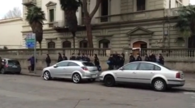 Sgomberato il palazzo in via delle Porte Nuove: accolte 10 persone fragili e con problemi sanitari