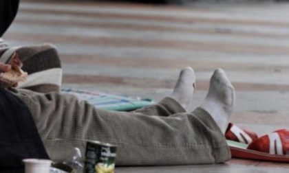 Dove dormire, mangiare lavarsi:  la nuova guida di Sant'Egidio per i senza fissa dimora