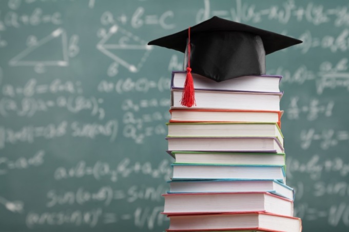 Diritto allo studio, borse semestrali per laureandi prorogate fino al 30 giugno