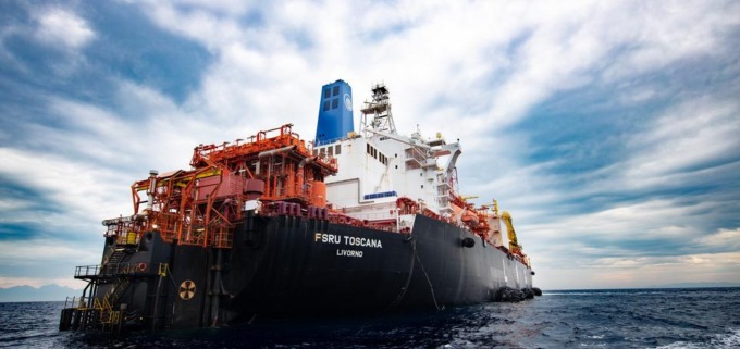 Rigassificatore, sta arrivando a Piombino la nave “Golar Tundra”