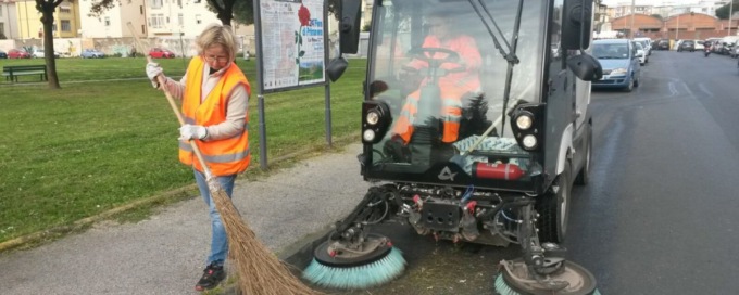 Morso al volto da un topo, in ospedale un operatore ecologico