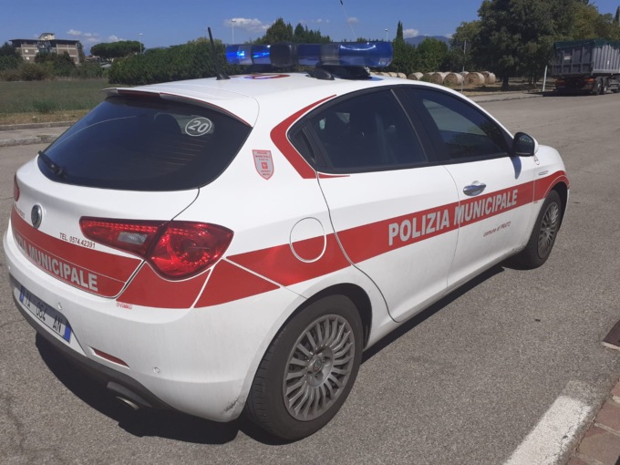 Firenze, sigilli ad un locale del centro