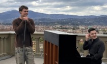 Blanco, concerto al piazzale Michelangelo: fan in delirio