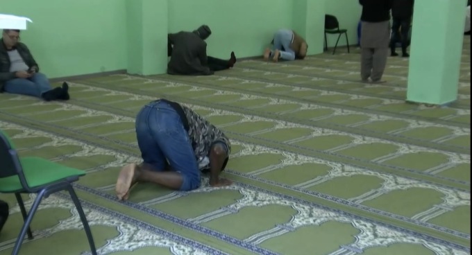 Rinviato lo sfratto alla moschea di Firenze: c’è la proroga fino all’8 giugno