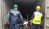 Maxi sequestro a Livorno: scooter fuori uso venivano trasportati in Senegal