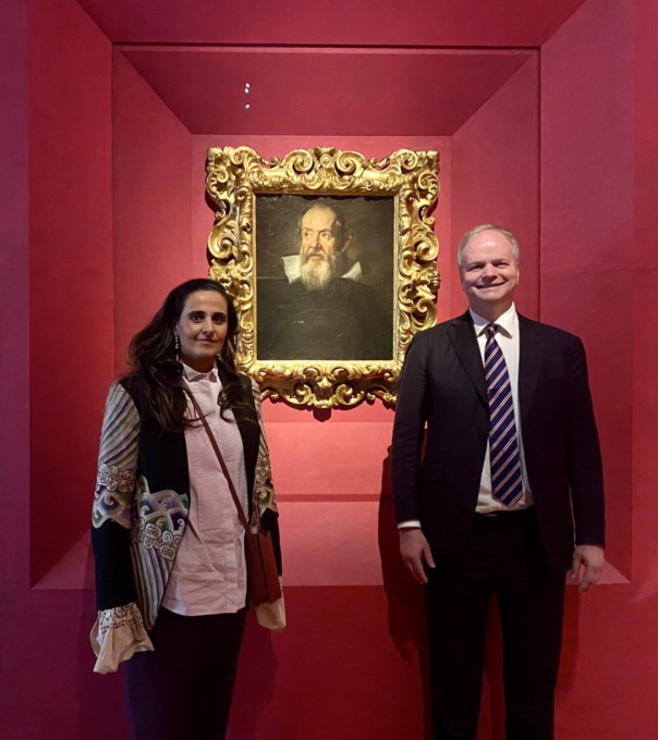 La Sceicca dell’arte Al Mayassa Al Thani in visita alla Galleria degli Uffizi