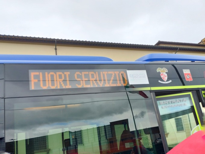 Autista schiaffeggiato sul bus. Aveva chiesto di mostrare il biglietto a un passeggero