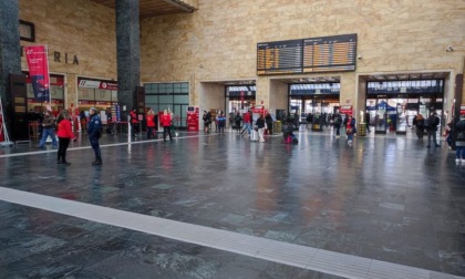 Potenziati i controlli della Polizia municipale in piazza della Stazione